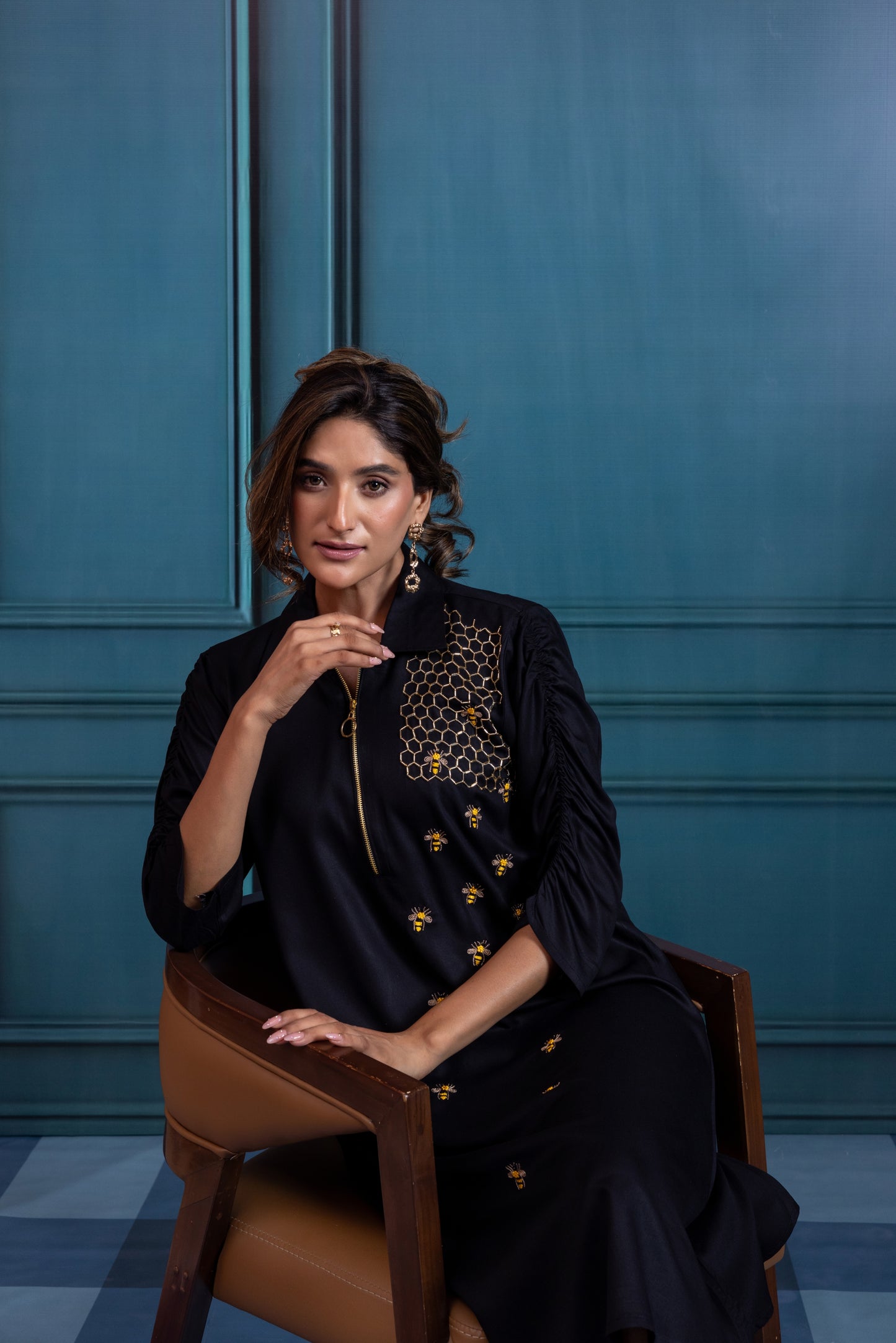 Bee hive zipper dress ( Black )